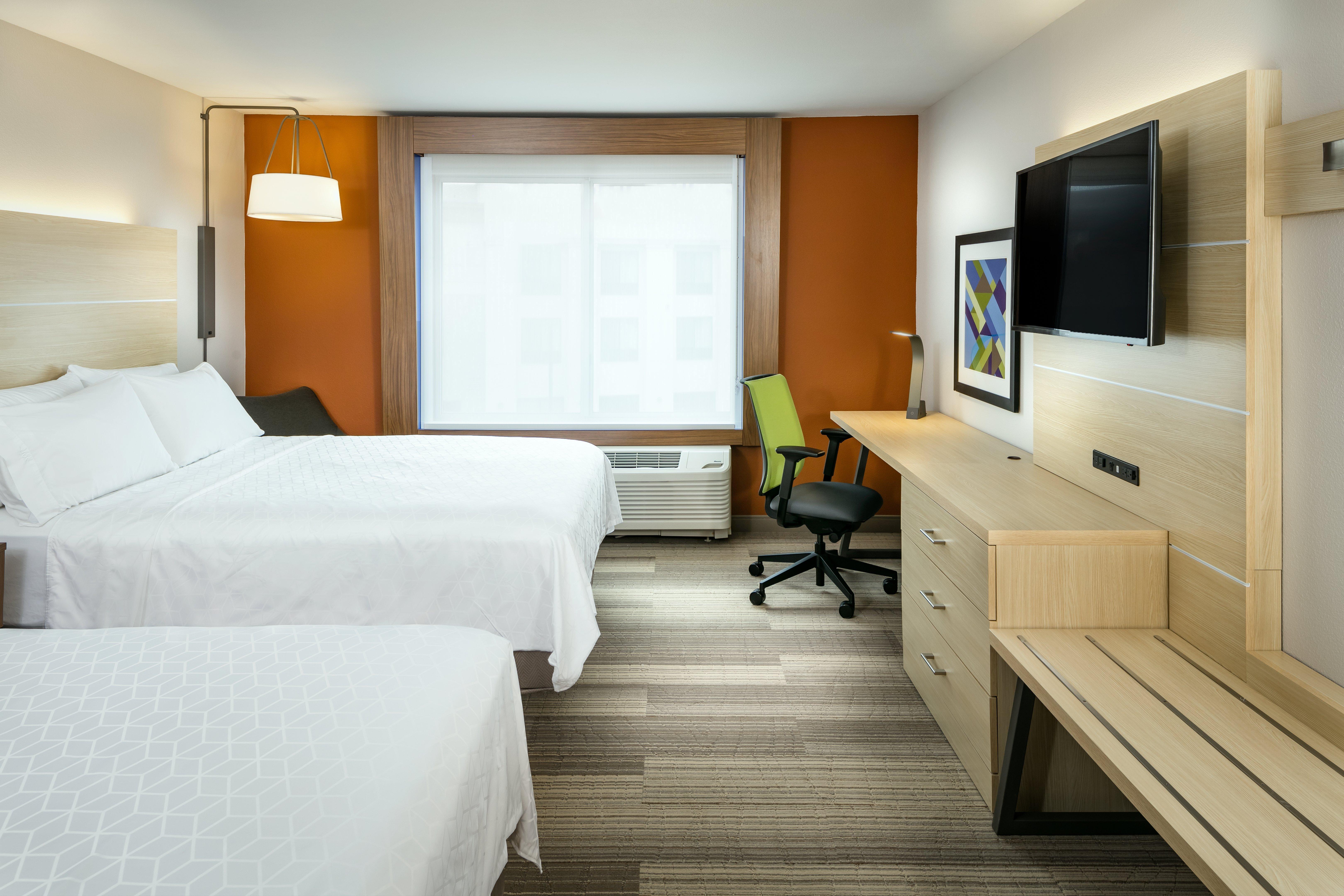 Holiday Inn Express & Suites - Medford By Ihg Exterior foto